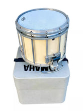 Load image into Gallery viewer, Pearl Championship Marching Snare Drum White 14”